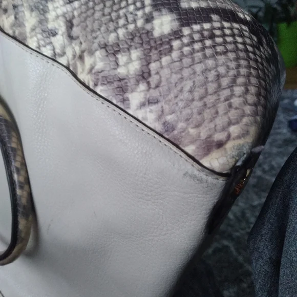 Michael Kors snakeskin purse - Picture 13 of 16